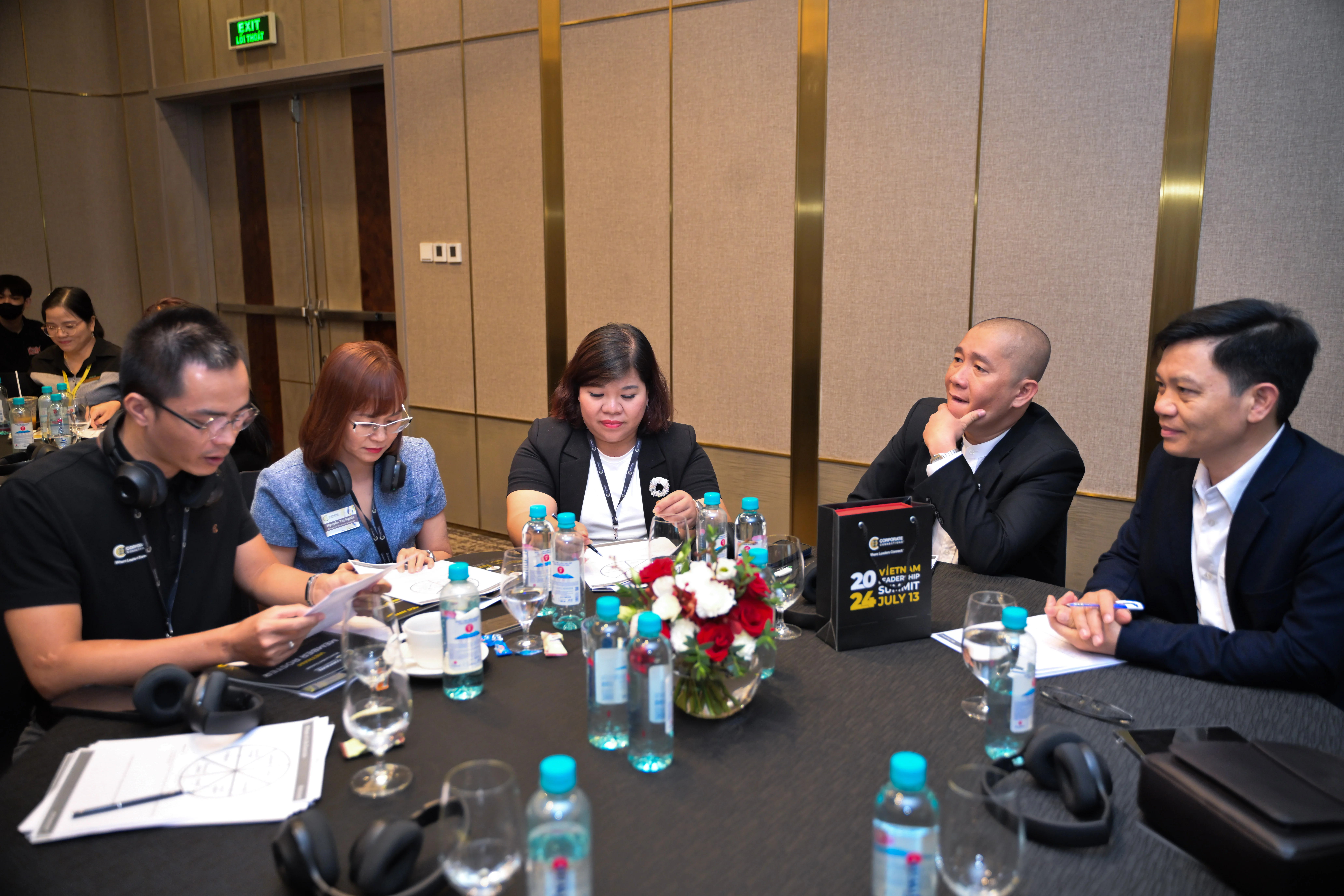 Một mạng lưới mối quan hệ với các CEO khác giúp lãnh đạo nhận ra điểm mù trong chiến lược